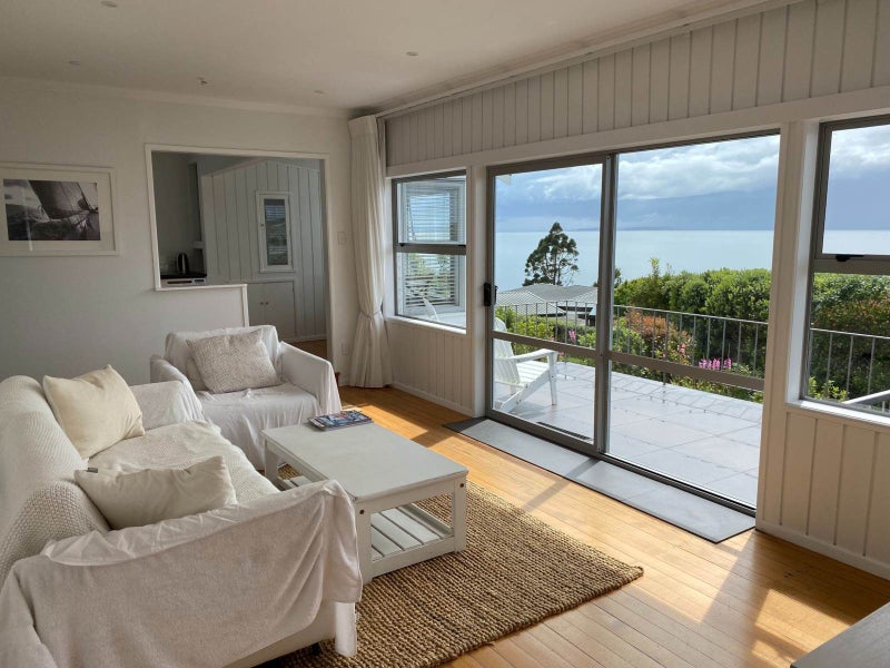 7 Northview Road, Stanmore Bay, Whangaparaoa - Carousel 1