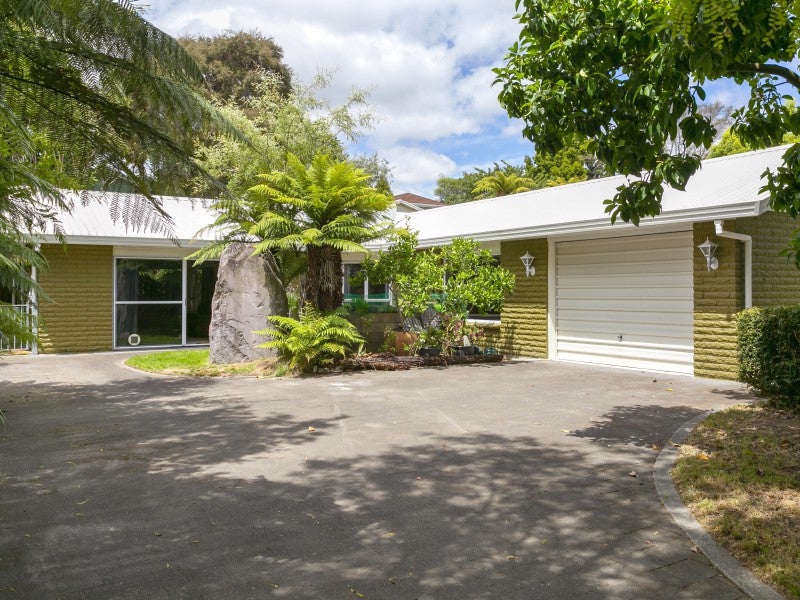 2/40 Hinekura Avenue, Taupo, Taupō - Carousel 1