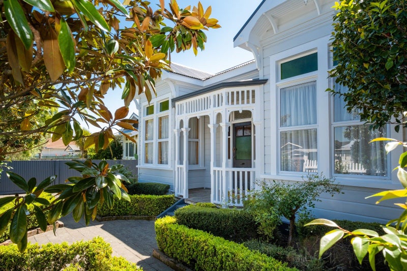 63 Nelson Crescent, Napier South, Napier - Carousel 1