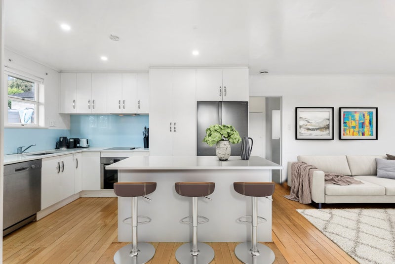 1/869 East Coast Road, Northcross, Auckland - Carousel 2