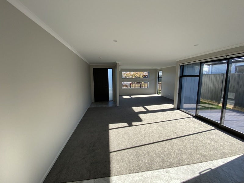 35 Flack Street, Pyes Pa, Tauranga - Carousel 2