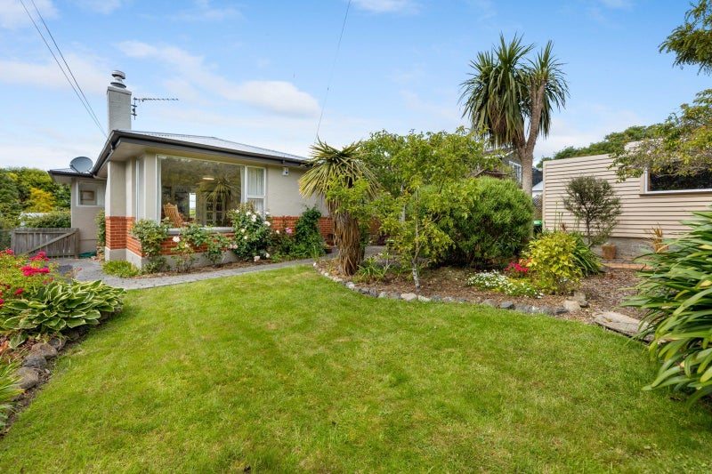 14 Hugh Street, Sawyers Bay, Dunedin - Carousel 1