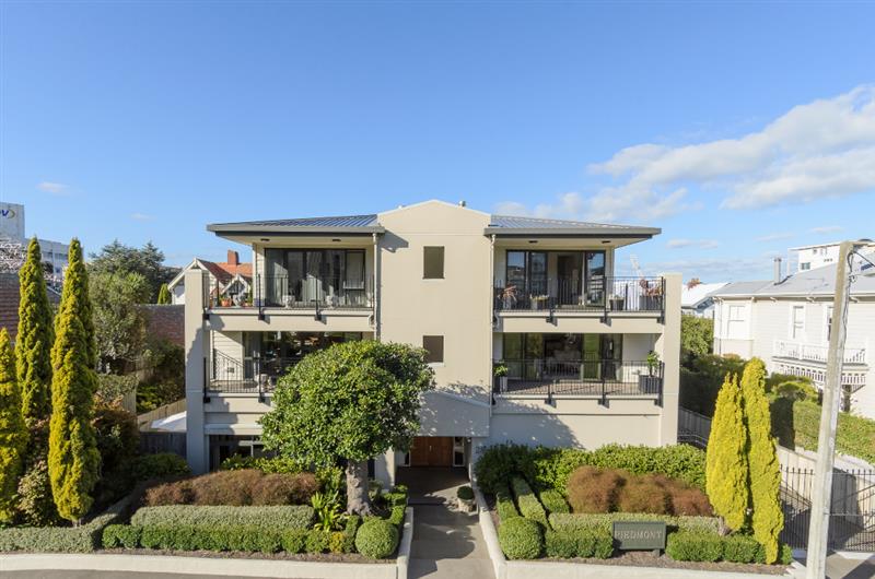 7/28 Hobson Street, Thorndon, Wellington - Carousel 1