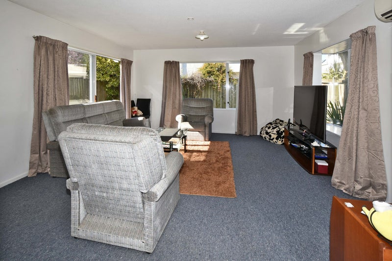 28 Coles Place, St Albans, Christchurch - Carousel 2