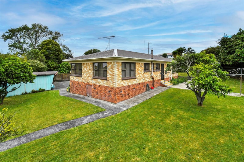 35 Beaumonts Way, Manurewa, Auckland - Carousel 2