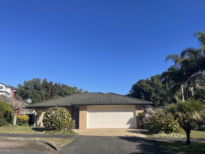 6 Crimson Park, Oteha, Auckland - Carousel 1