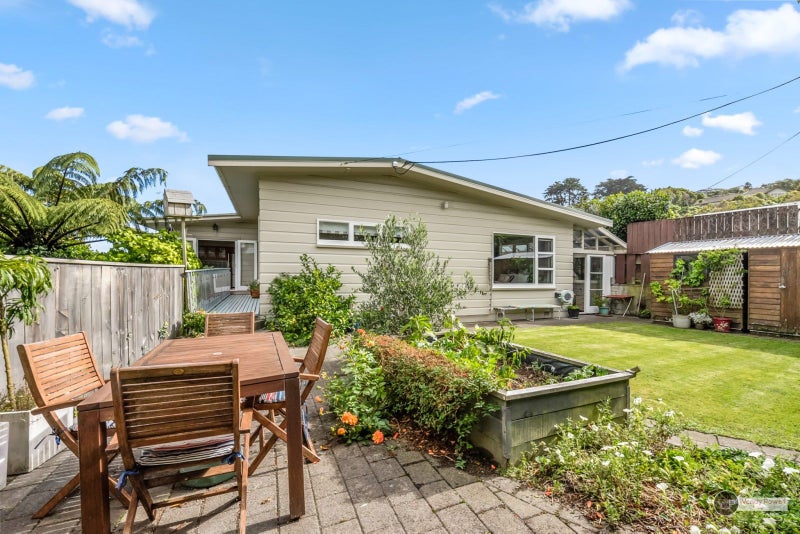 37 Normandale Road, Normandale, Lower Hutt - Carousel 2