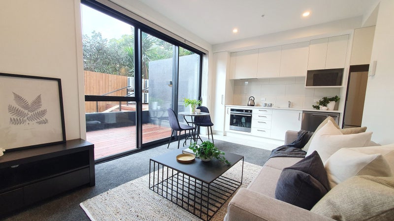 G04/845 New North Road, Mount Albert, Auckland - Carousel 1