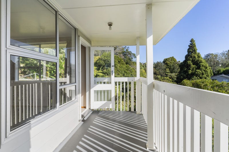 8 Mirage Place, Beach Haven, Auckland - Carousel 2