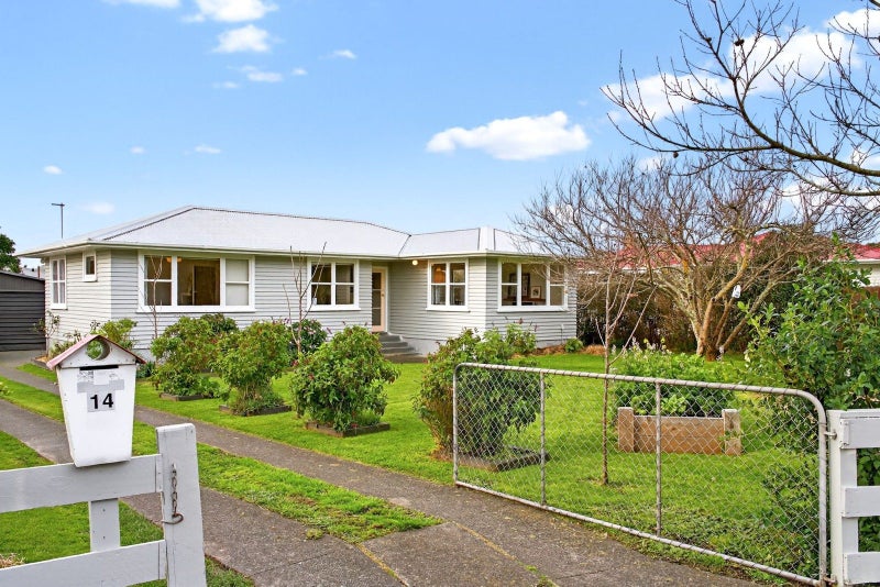 14 Ropata Street, Kaiti, Gisborne - Carousel 1