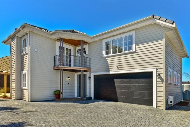 9A Harrison Avenue, Belmont, Auckland - Carousel 1