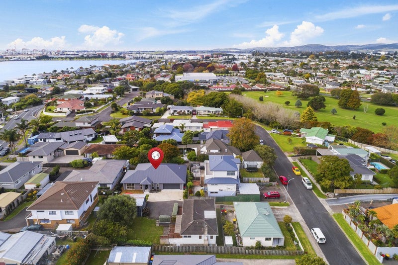 19A Crescent Road, Otumoetai, Tauranga - Carousel 20
