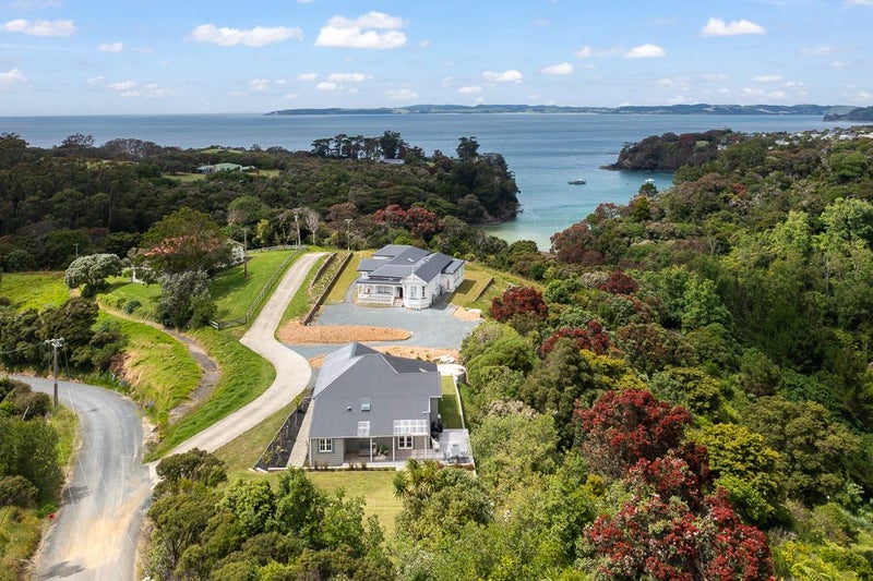 204 Cape Rodney Road, Leigh, Leigh - Carousel 2