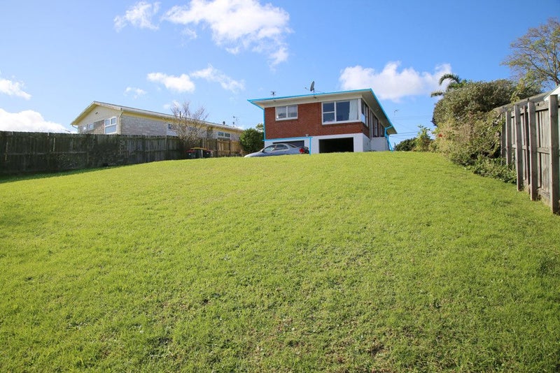 2/6 Stanley Road, Glenfield, Auckland - Carousel 13