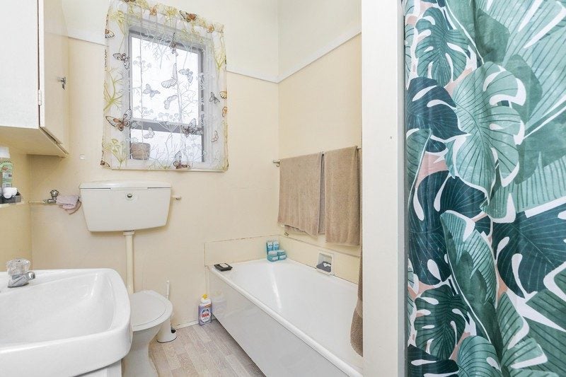 33 Normanby Street, Saint Kilda, Dunedin - Carousel 7