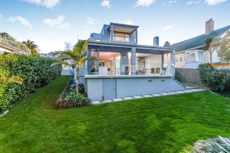 14 Tautari Street, Orakei, Auckland - Carousel 2