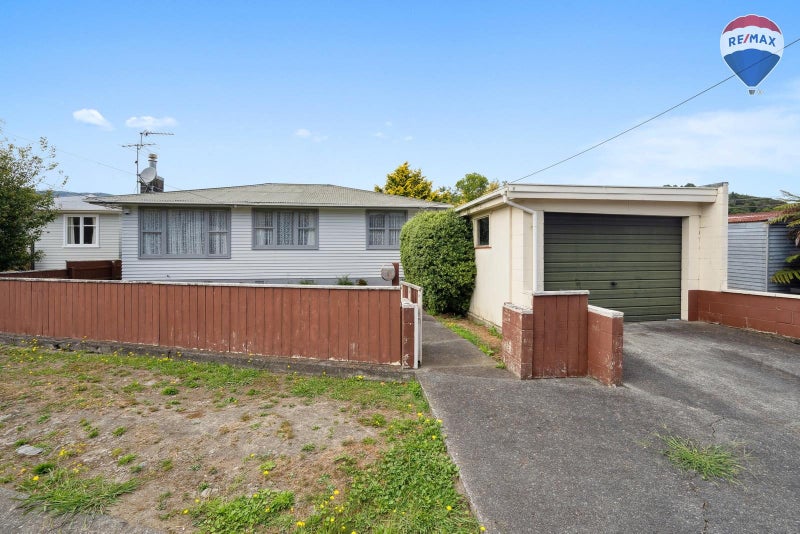 4 Benge Crescent, Clouston Park, Upper Hutt - Carousel 2