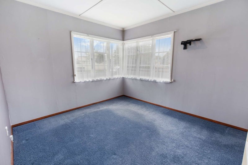 25 Swiss Avenue, Gonville, Whanganui - Carousel 2