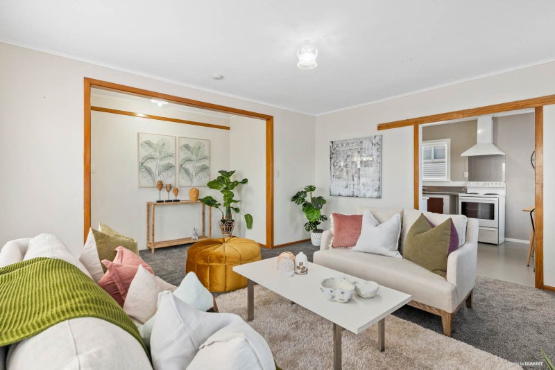 11A Graham Bell Avenue, Mount Roskill, Auckland - Carousel 2