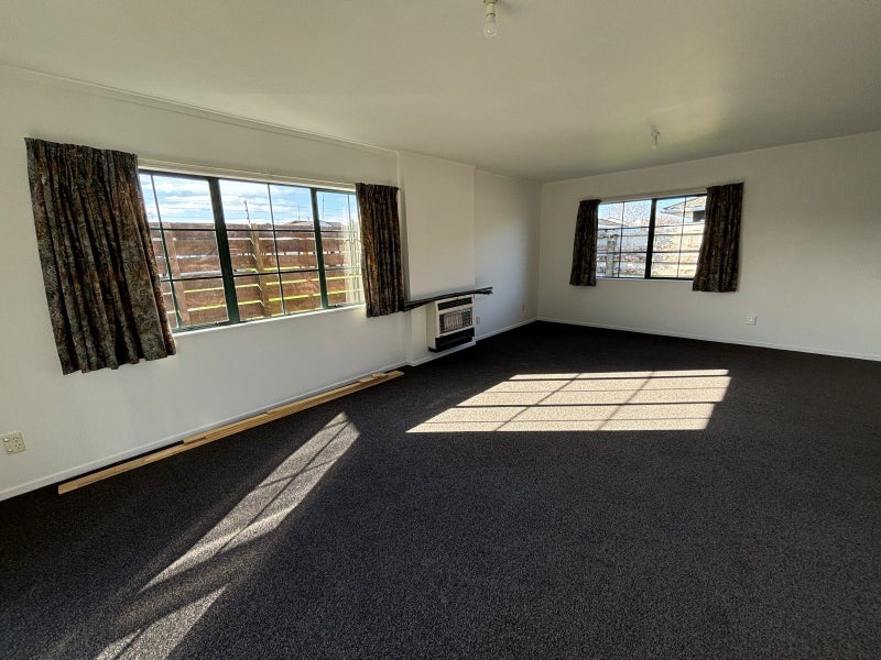 806 Tremaine Avenue, Roslyn, Palmerston North - Carousel 2
