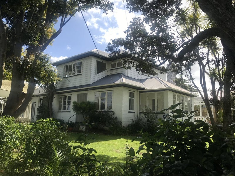 70 Norwood Road, Bayswater, Auckland - Carousel 1