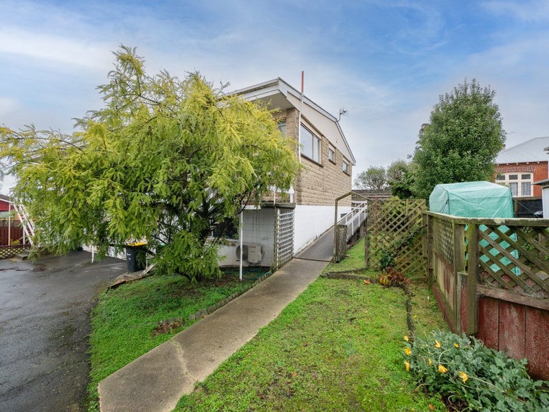 11C Mornington Road, Balaclava, Dunedin - Carousel 2