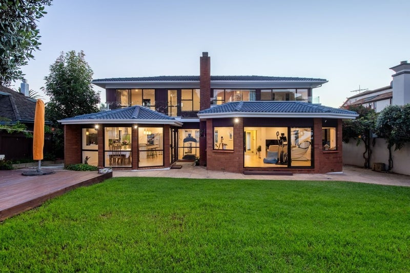 18 Red Bluff Rise, Campbells Bay, Auckland - Carousel 2