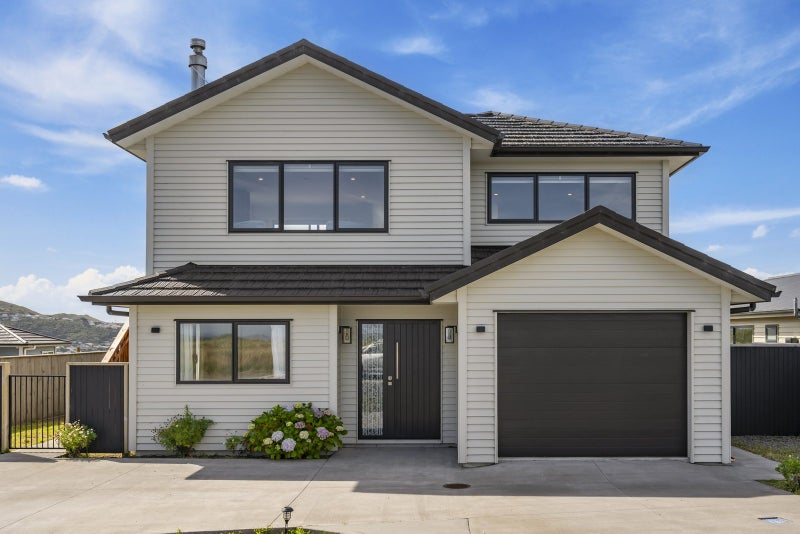 9B Epic Way, Newlands, Wellington - Carousel 1