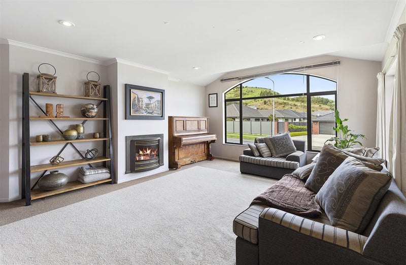 159 Woodman Drive, Tawa, Wellington - Carousel 22