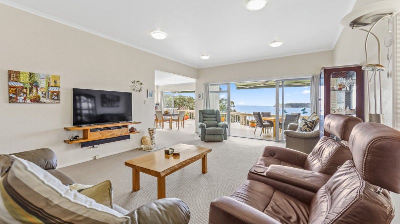 19 Swann Beach Road, Stanmore Bay, Whangaparaoa - Carousel 2