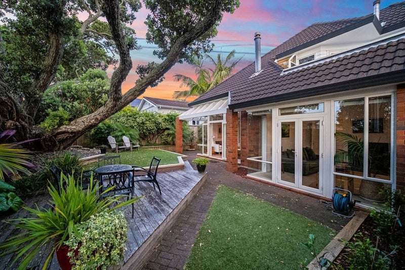 24 Wright Road, Point Chevalier, Auckland - Carousel 1