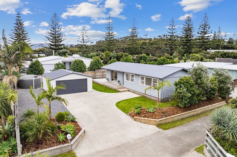 1 Bodan Lane, Mangawhai Heads, Mangawhai - Carousel 1