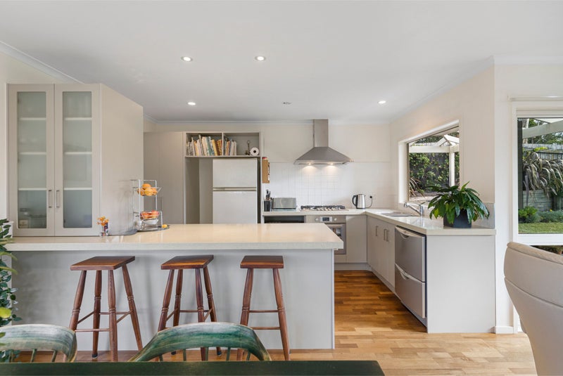 17 Oruamo Place, Beach Haven, Auckland - Carousel 2