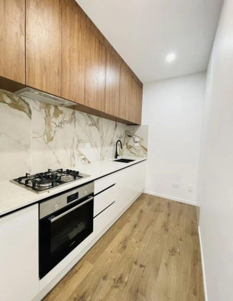 15 Annmarie Avenue, Totara Park, Auckland - Carousel 1