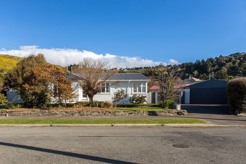 4 Lucienne Place, Hillsborough, Christchurch - Carousel 1