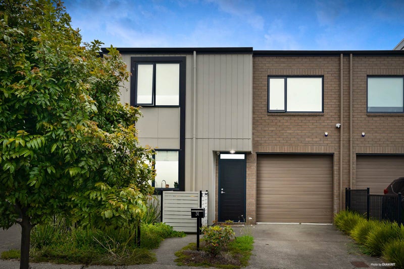 34 Whimbrel Road, Flat Bush, Auckland - Carousel 11