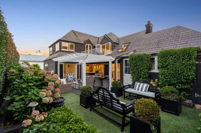 4 Masefield Avenue, Herne Bay, Auckland - Carousel 1