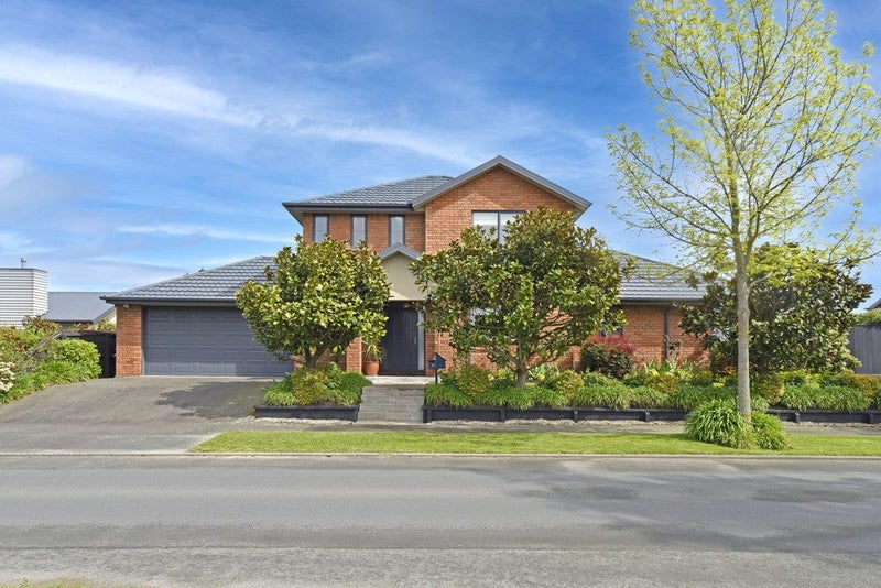 37 McMahon Drive, Aidanfield, Christchurch - Carousel 1