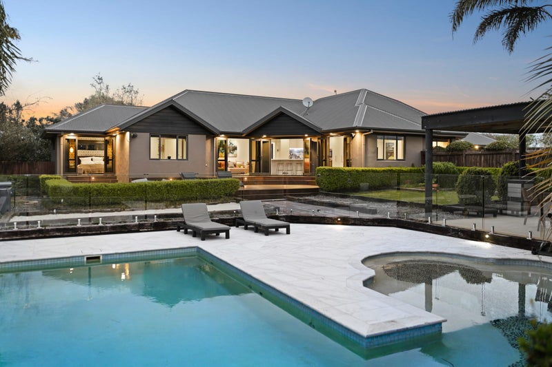 7 River Downs, Horsham Downs, Hamilton - Carousel 2