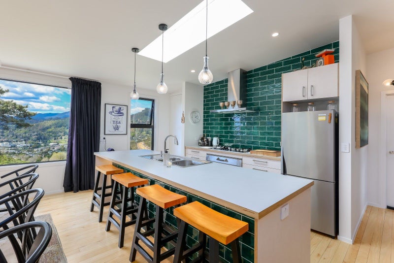 3 Istana Place, Britannia Heights, Nelson - Carousel 2