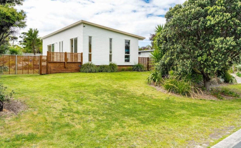 37 Seabreeze Road, Mangawhai Heads, Mangawhai - Carousel 2