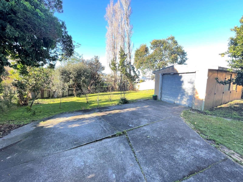 16 Tindall Crescent, Otara, Auckland - Carousel 13