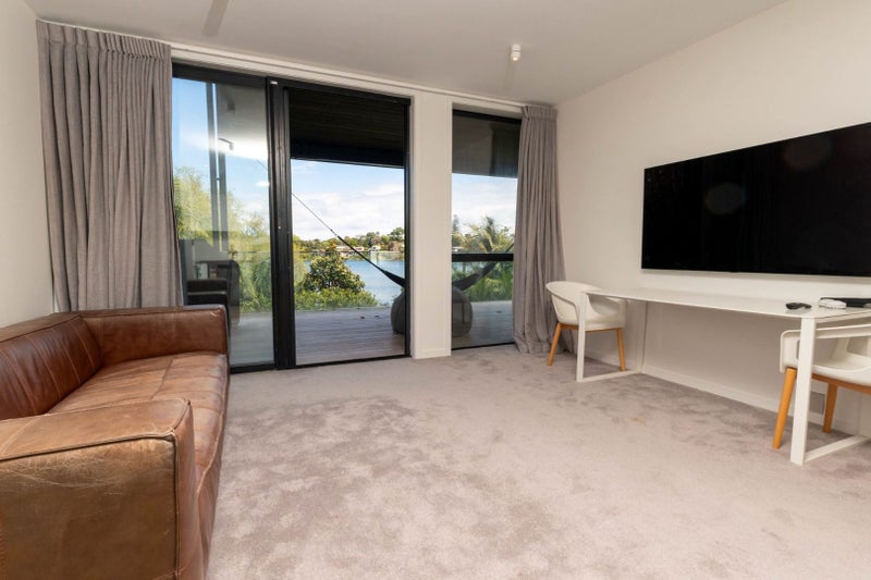 306A Hurstmere Road, Takapuna, Auckland - Carousel 2