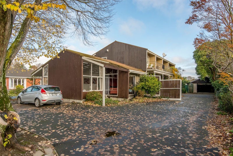 167 Memorial Avenue, Burnside, Christchurch - Carousel 1