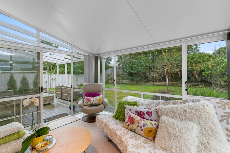 9 Mallard Grove, Churton Park, Wellington - Carousel 17