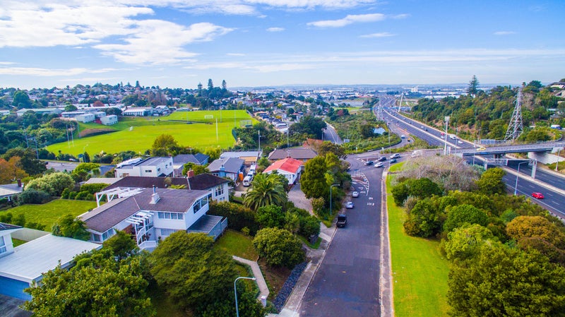 9 Bel Air Drive, Hillsborough, Auckland - Carousel 20