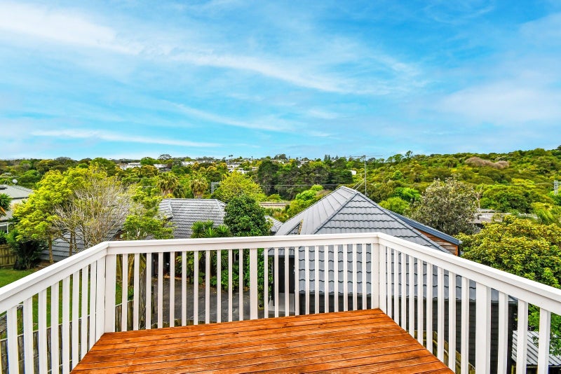 102 Gowing Drive, Meadowbank, Auckland - Carousel 2