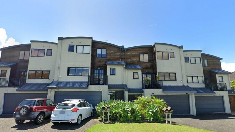 4/108 Mokoia Road, Birkenhead, Auckland - Carousel 1