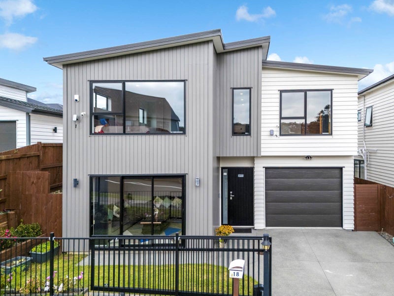 18 Mamuku Drive, Massey, Auckland - Carousel 1