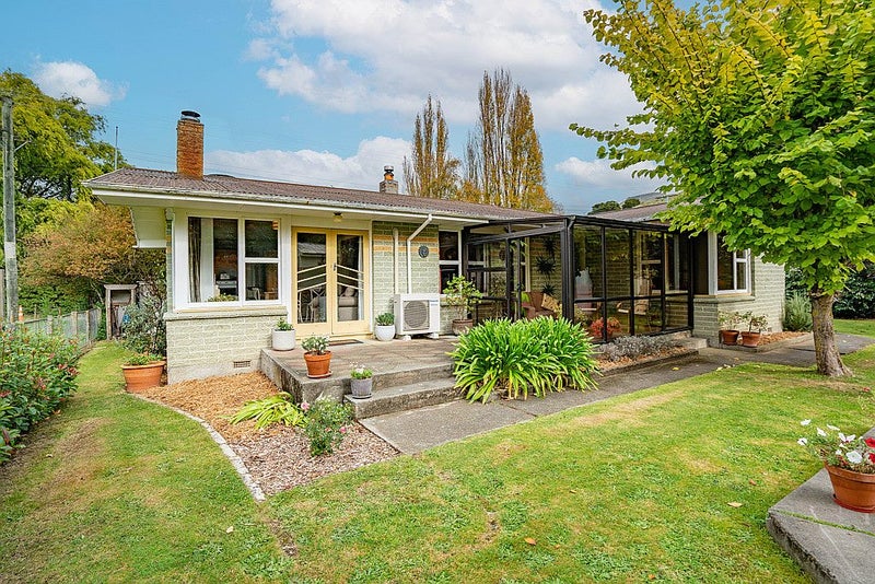 16 Ribble Street, Little River, Little River - Carousel 1